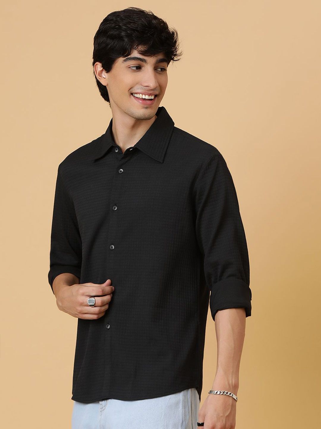 Kotty Men Relaxed Spread Collar Solid Casual Shirt