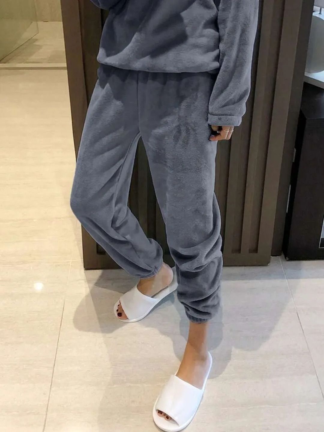 Kotty Round Neck Sweatshirt And Joggers Co-Ords