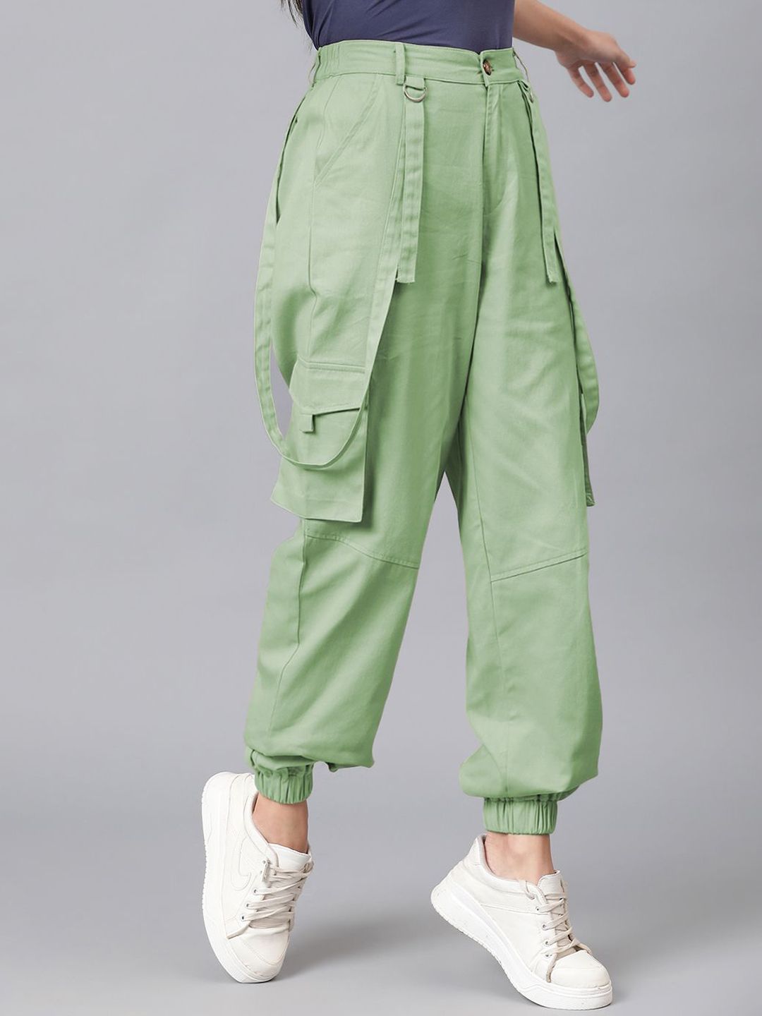 Kotty Women Relaxed High-Rise Easy Wash Cargos Trousers