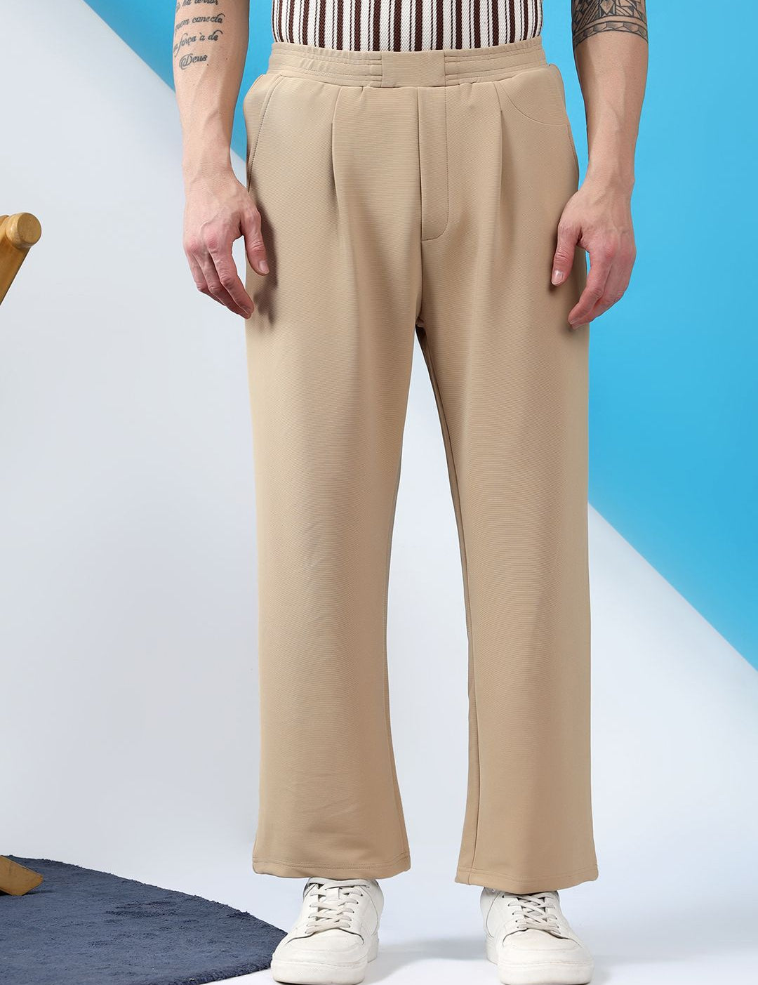 Kotty Men Low-Rise Pleated Trousers