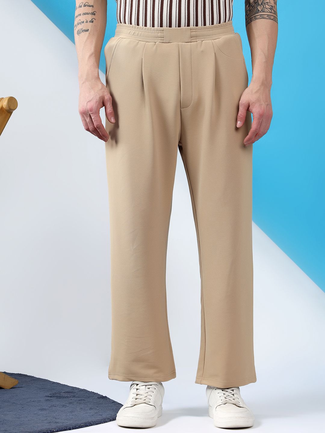 Kotty Men Low-Rise Pleated Trousers