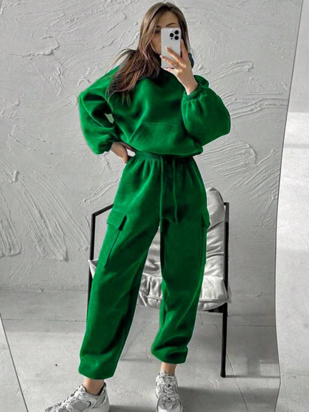 Kotty Hooded Neck Sweatshirt With Joggers