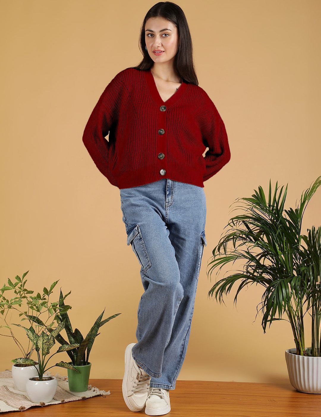 Kotty Women Solid V-Neck Cardigan