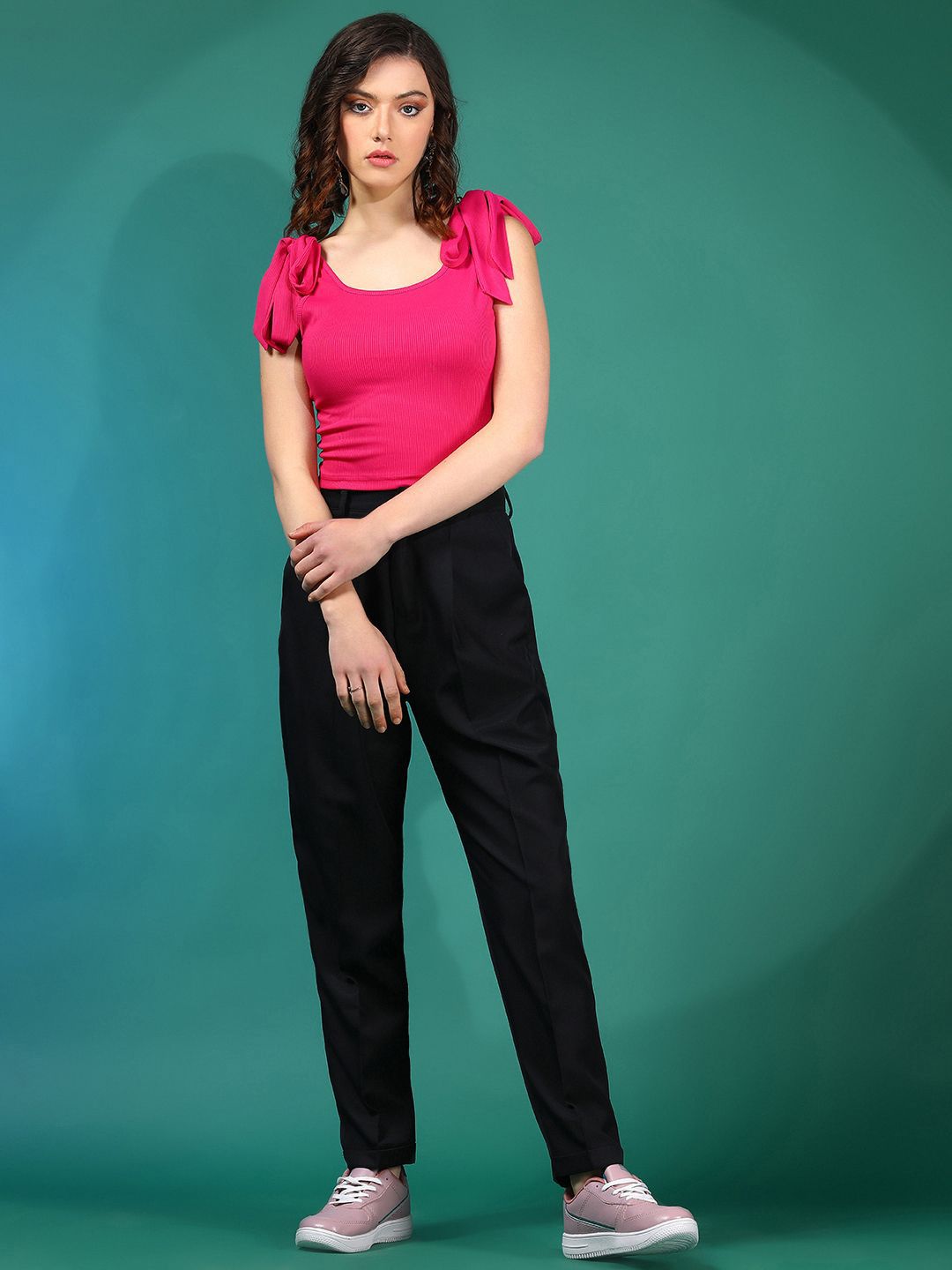 Kotty Women Solid Scoop Neck Cotton Top