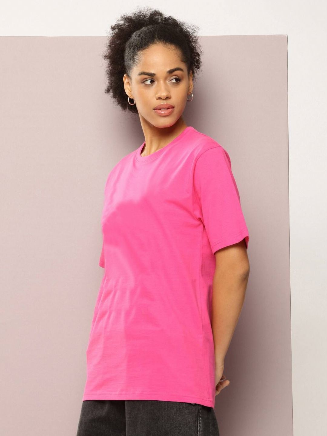 Kotty Round Neck Drop-Shoulder Sleeves Oversized T-shirt