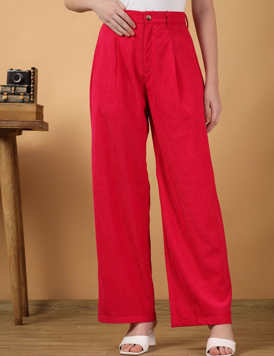 Kotty Women Relaxed Straight Leg Straight Fit High-Rise Easy Wash Corduroy Pleated Trousers