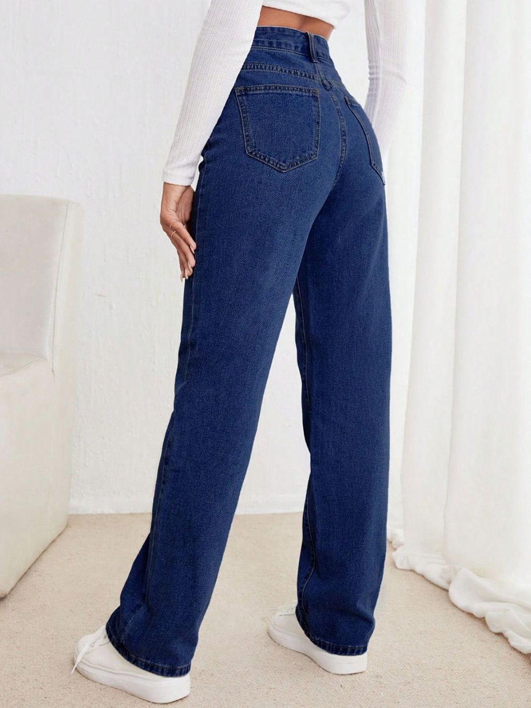 Kotty Women Straight Fit High-Rise Stretchable Jeans