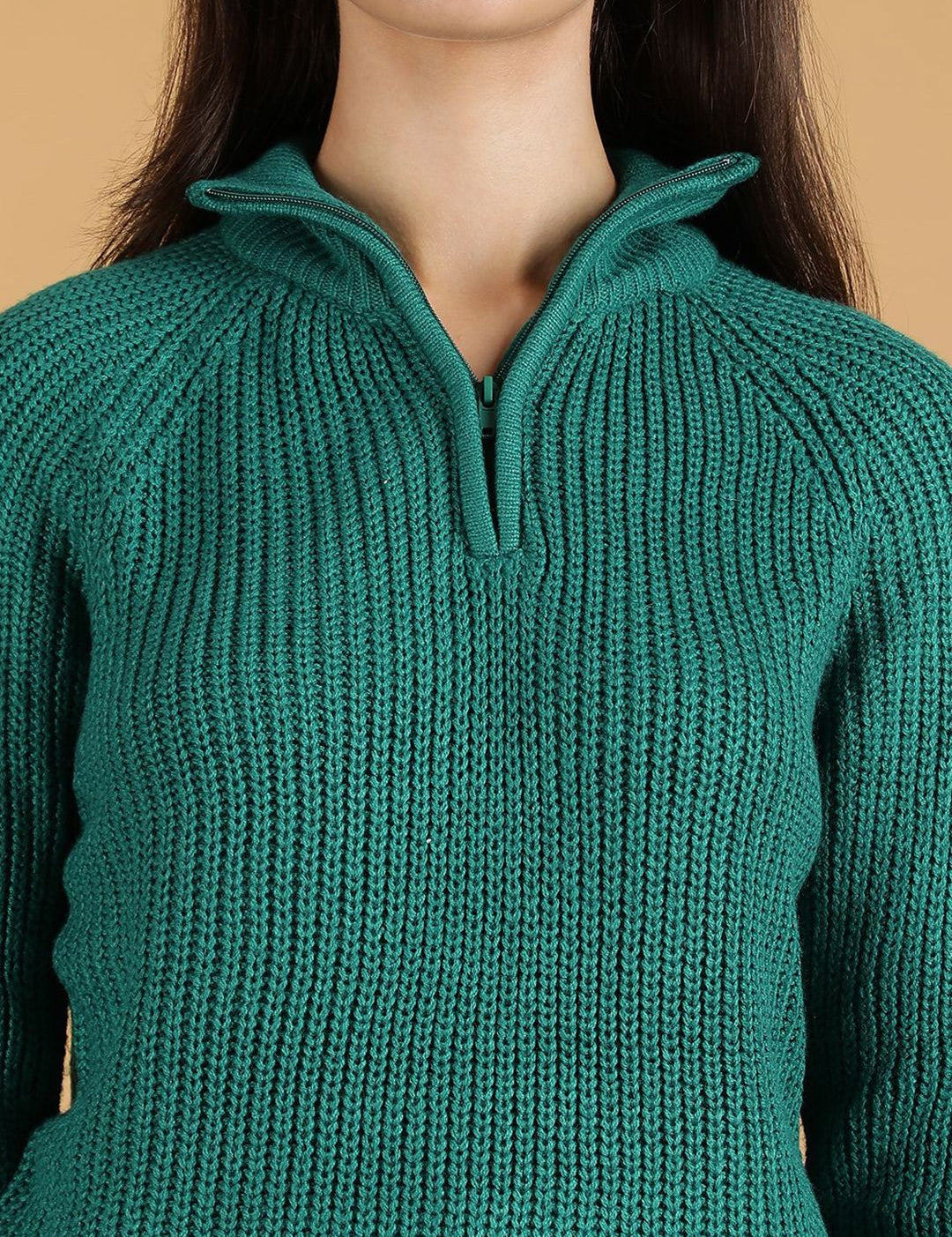 Kotty Women Mock Collar Pullover