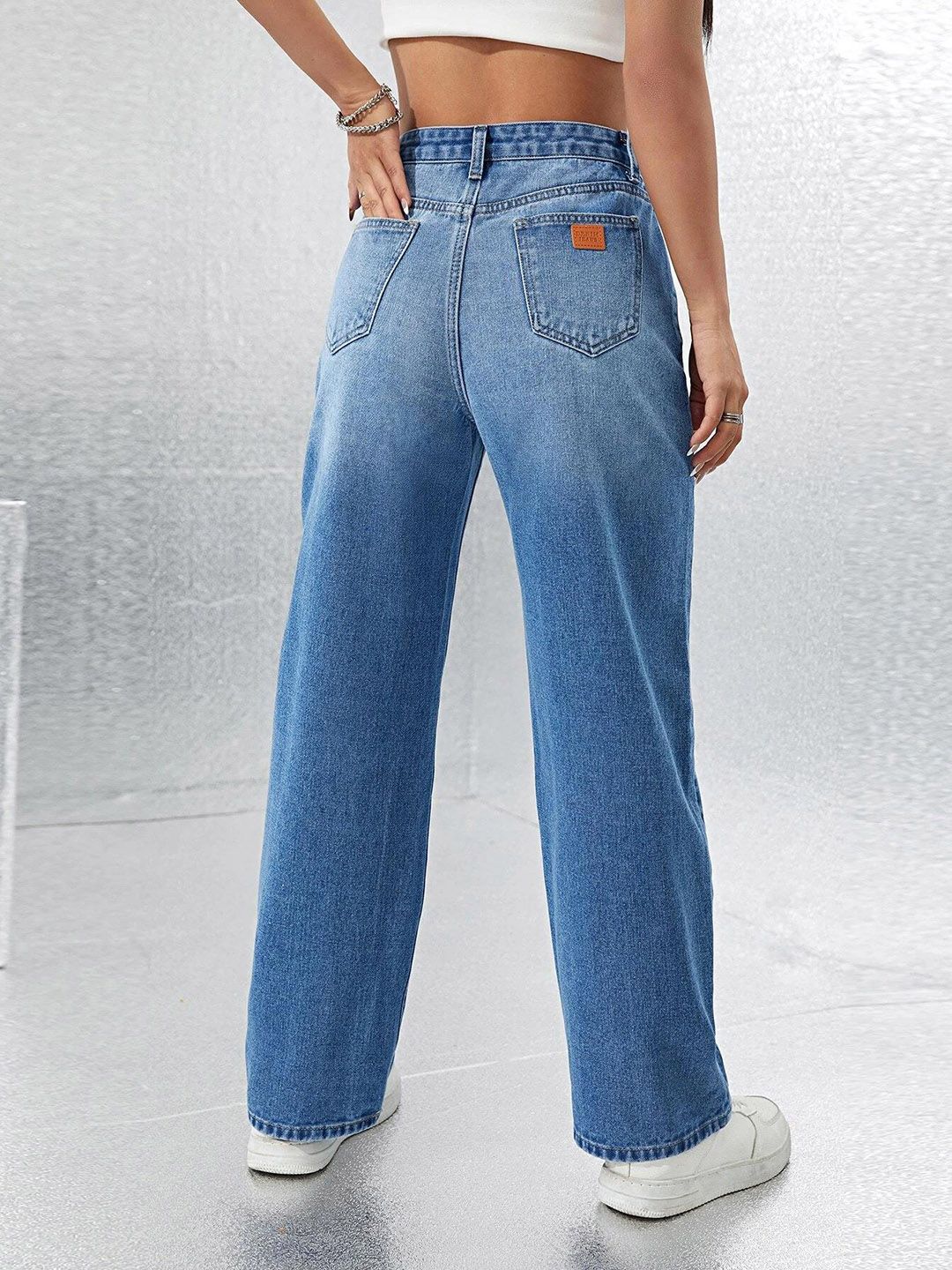 Kotty Women Straight Fit High-Rise Stretchable Jeans