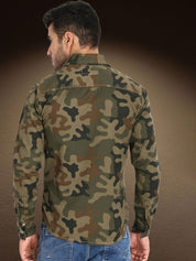 Kotty Men Spread Collar Camouflage Printed Denim Jacket