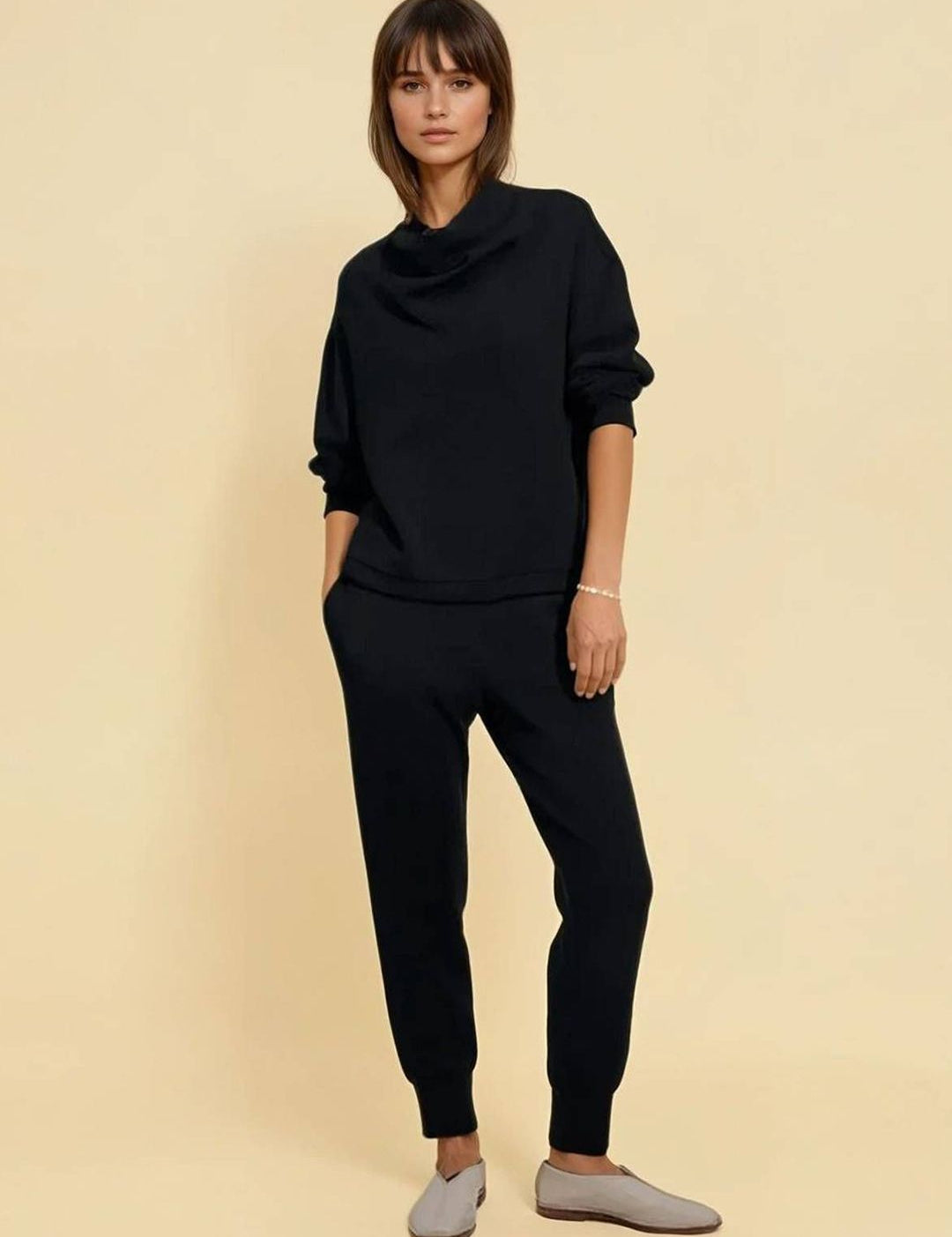 Kotty Round Neck Sweatshirt With Joggers 
