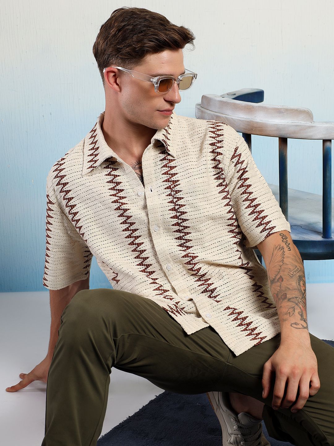 Kotty Men Geometric Self Design Cotton Sheer Casual Shirt