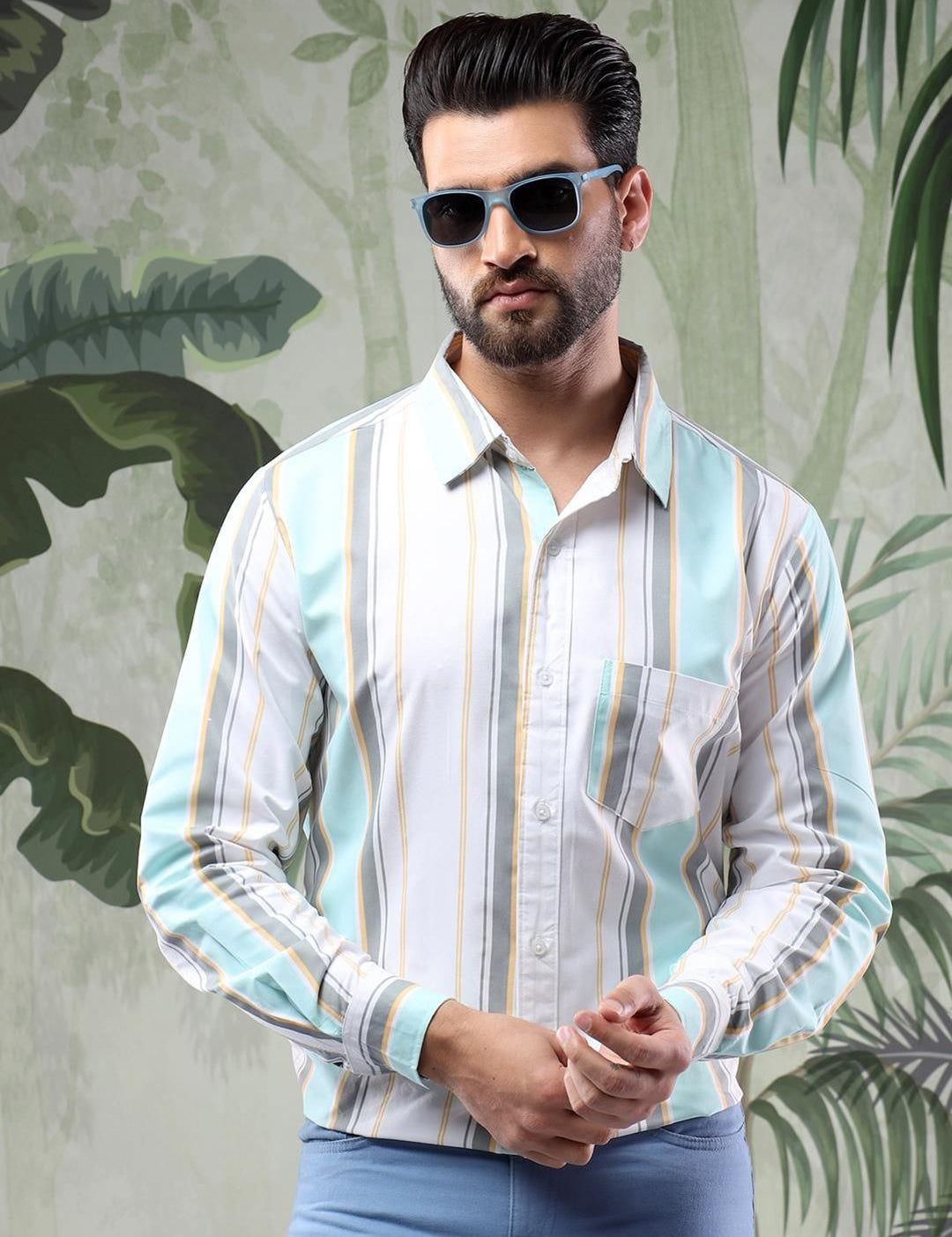 Kotty Men Spread Collar Vertical Striped Casual Shirt