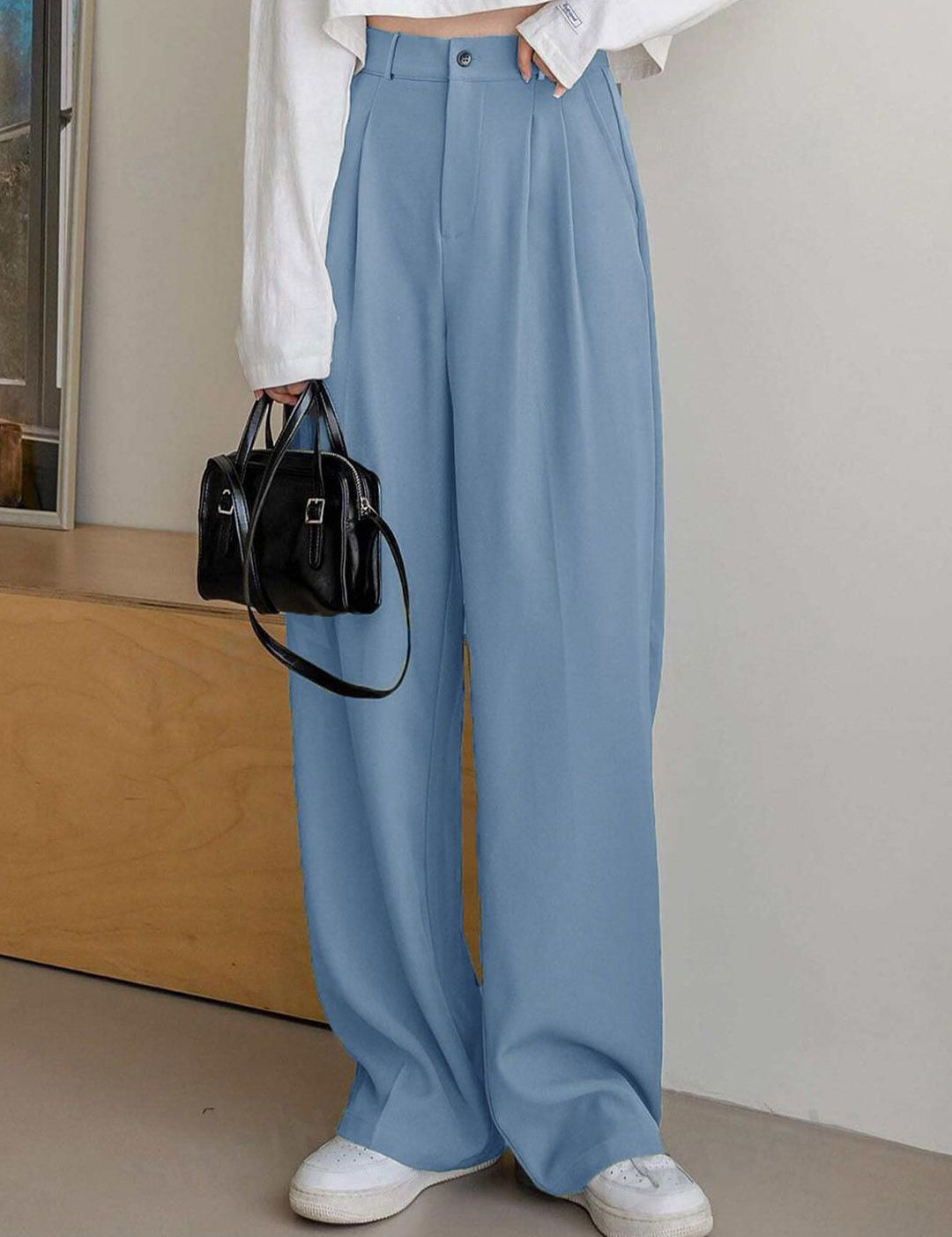 Kotty Women Relaxed Straight Leg High-Rise Pleated Trousers