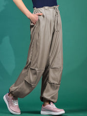 Kotty Women Relaxed High-Rise Pleated Trousers