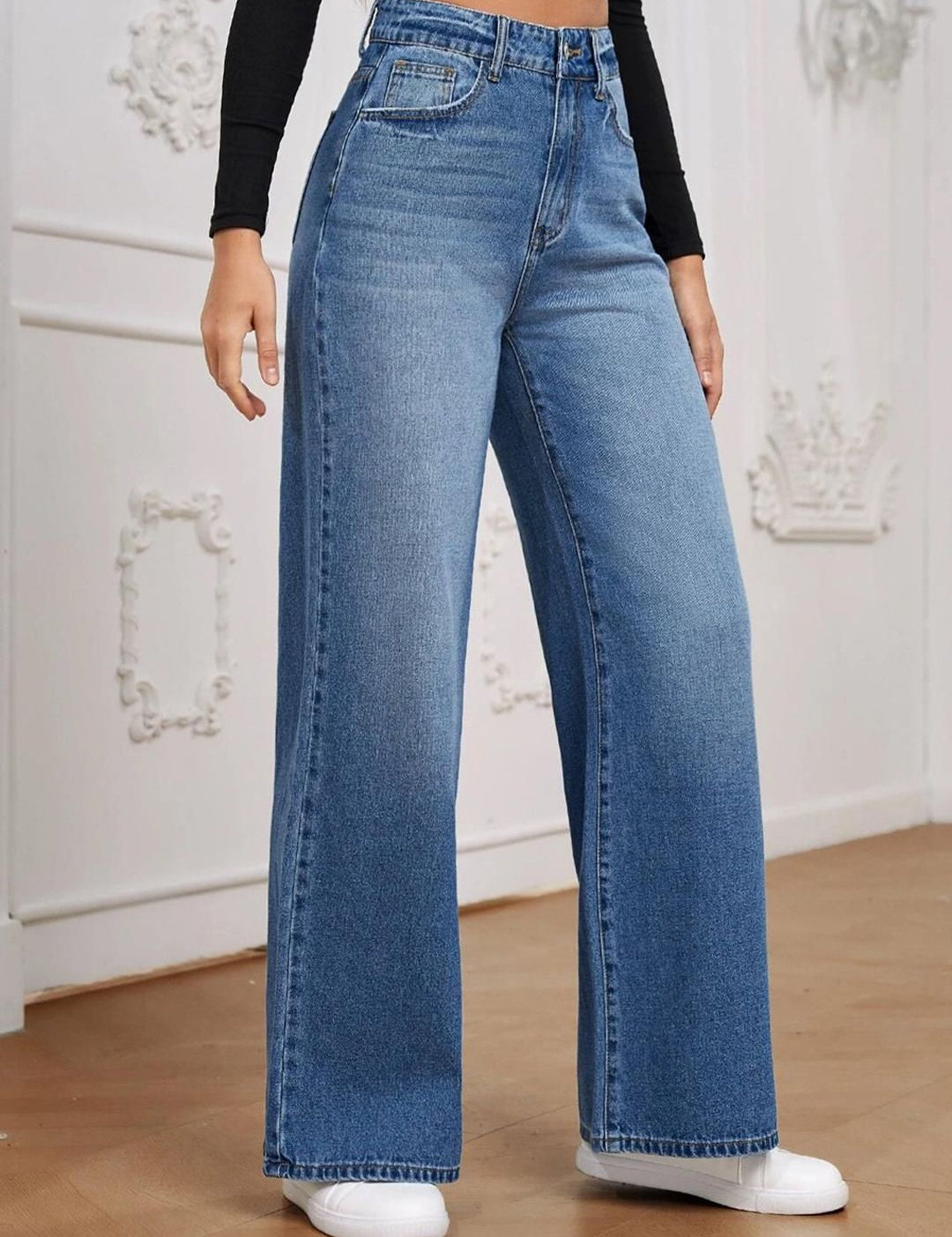 Kotty Women Straight Fit High-Rise Stretchable Jeans