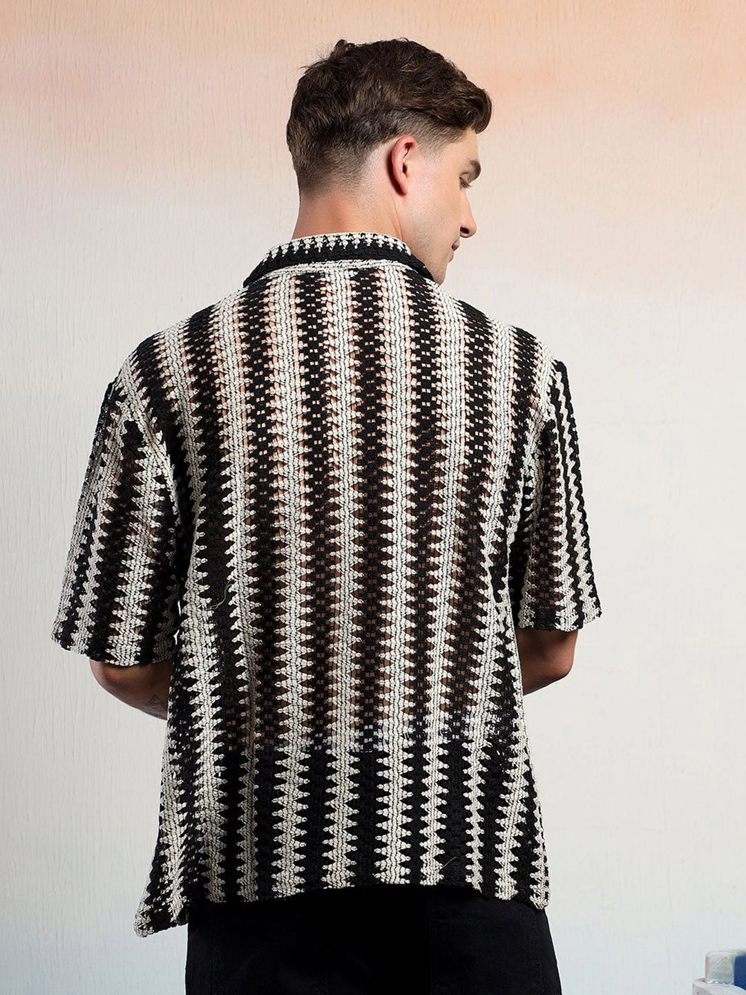 Kotty Vertical Stripes Cotton Spread Collar Short Sleeves Shirt