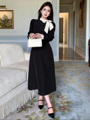 Kotty Colourblocked Tie-Up Neck Fit & Flare Midi Dress