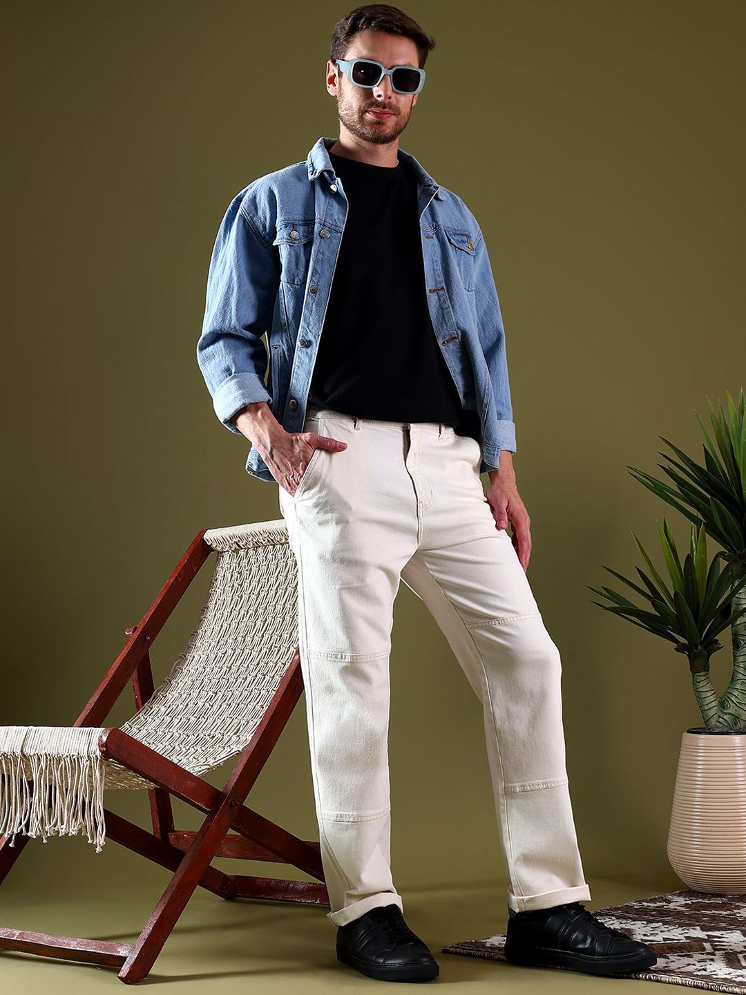 Kotty Men Jean Low-Rise Light Fade Stretchable Jeans