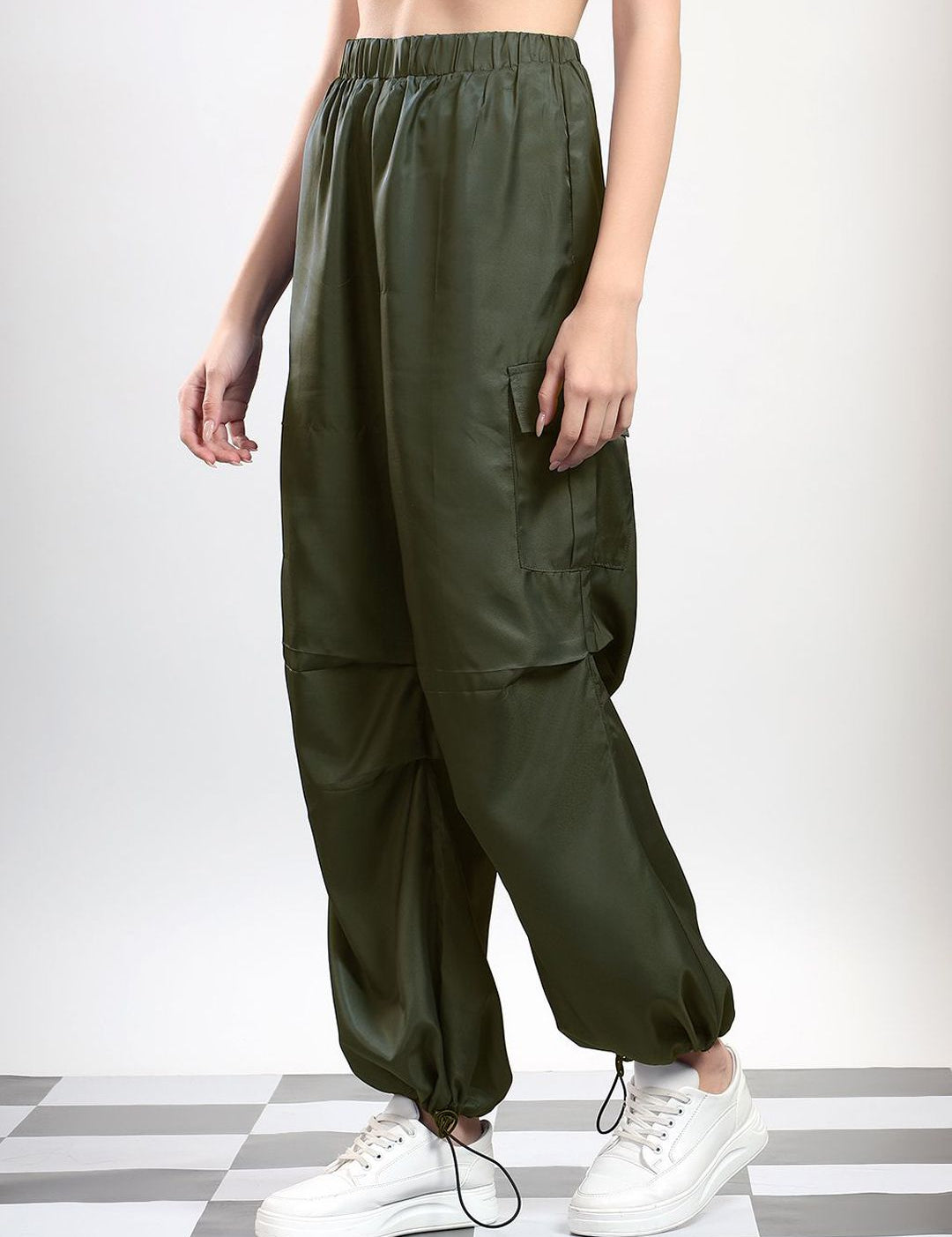 Kotty Women High-Rise Parachute Jogger