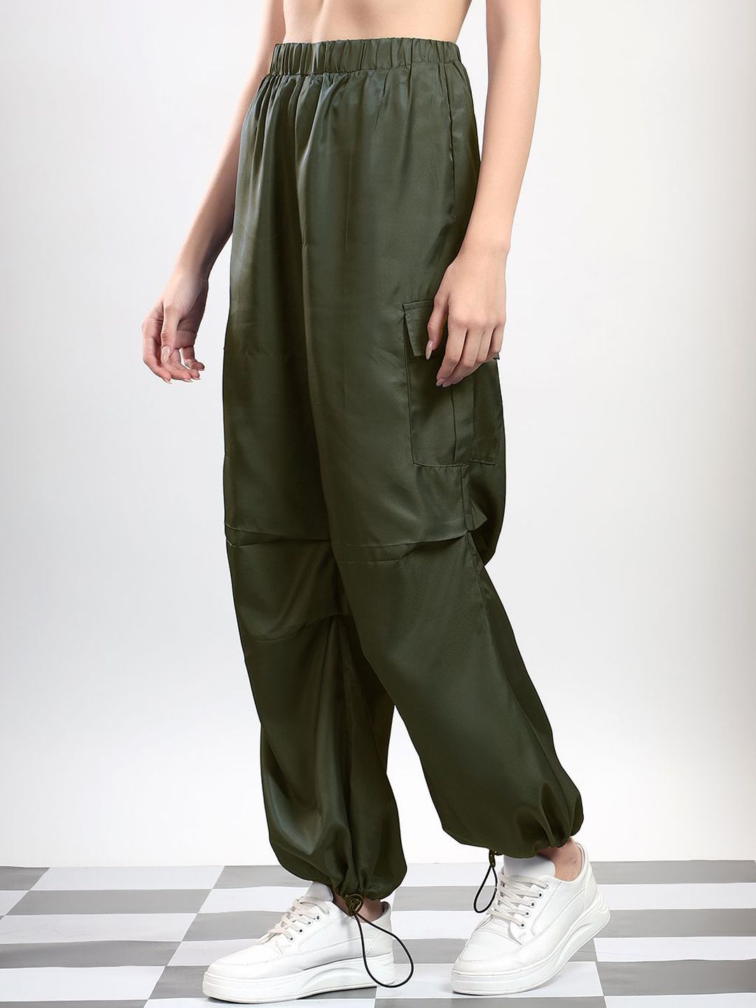 Kotty Women High-Rise Parachute Jogger