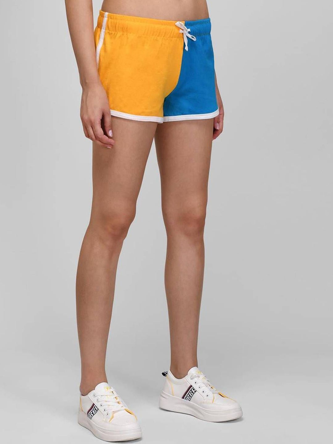 Kotty Women Colourblocked Relaxed Fit Mid-Rise Sports Shorts 