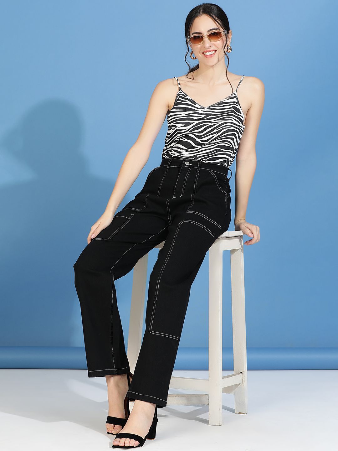 Kotty Women Abstract Printed V-Neck Top