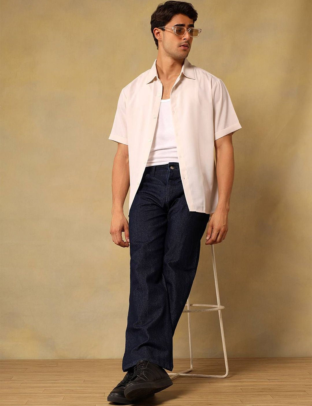 Kotty Men Comfort Fit Solid Spread Collar Linen Casual Shirt