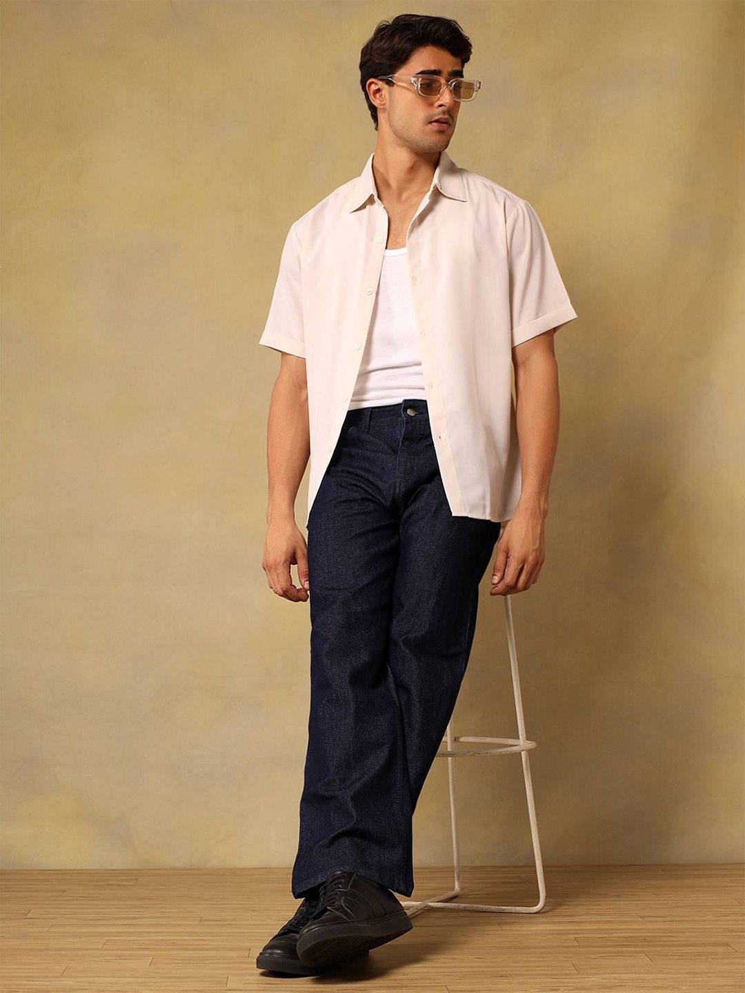 Kotty Men Comfort Fit Solid Spread Collar Linen Casual Shirt