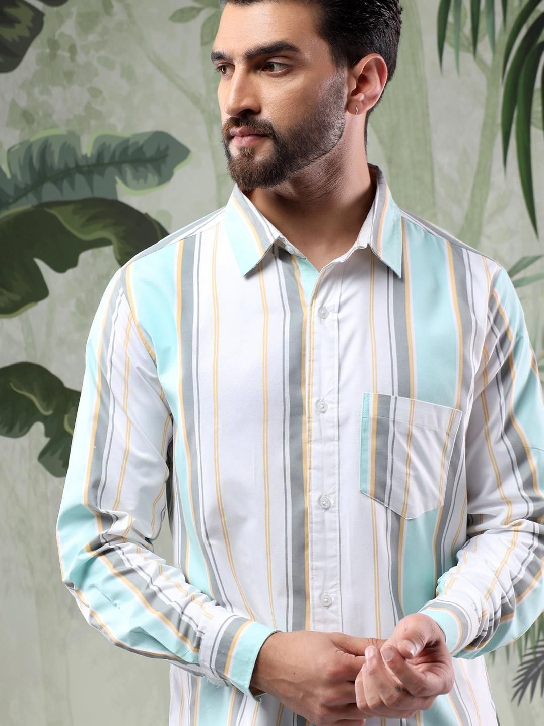Kotty Men Spread Collar Vertical Striped Casual Shirt