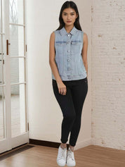 Kotty Women Spread Collar Solid Denim Jacket