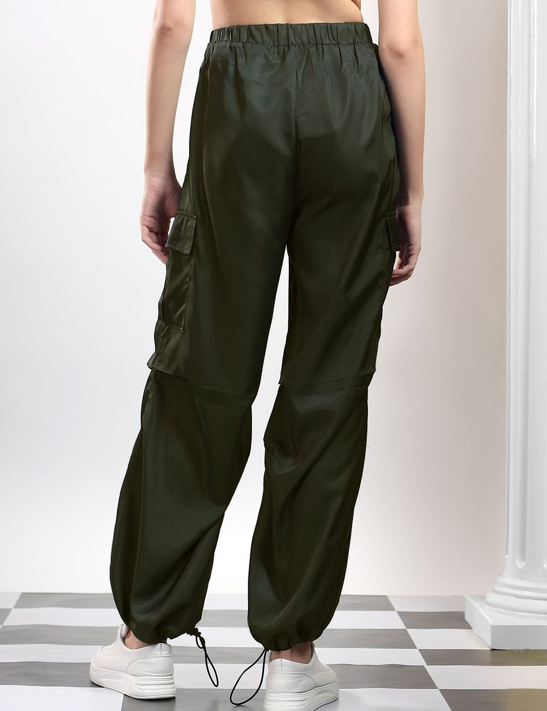 Kotty Women High-Rise Parachute Jogger