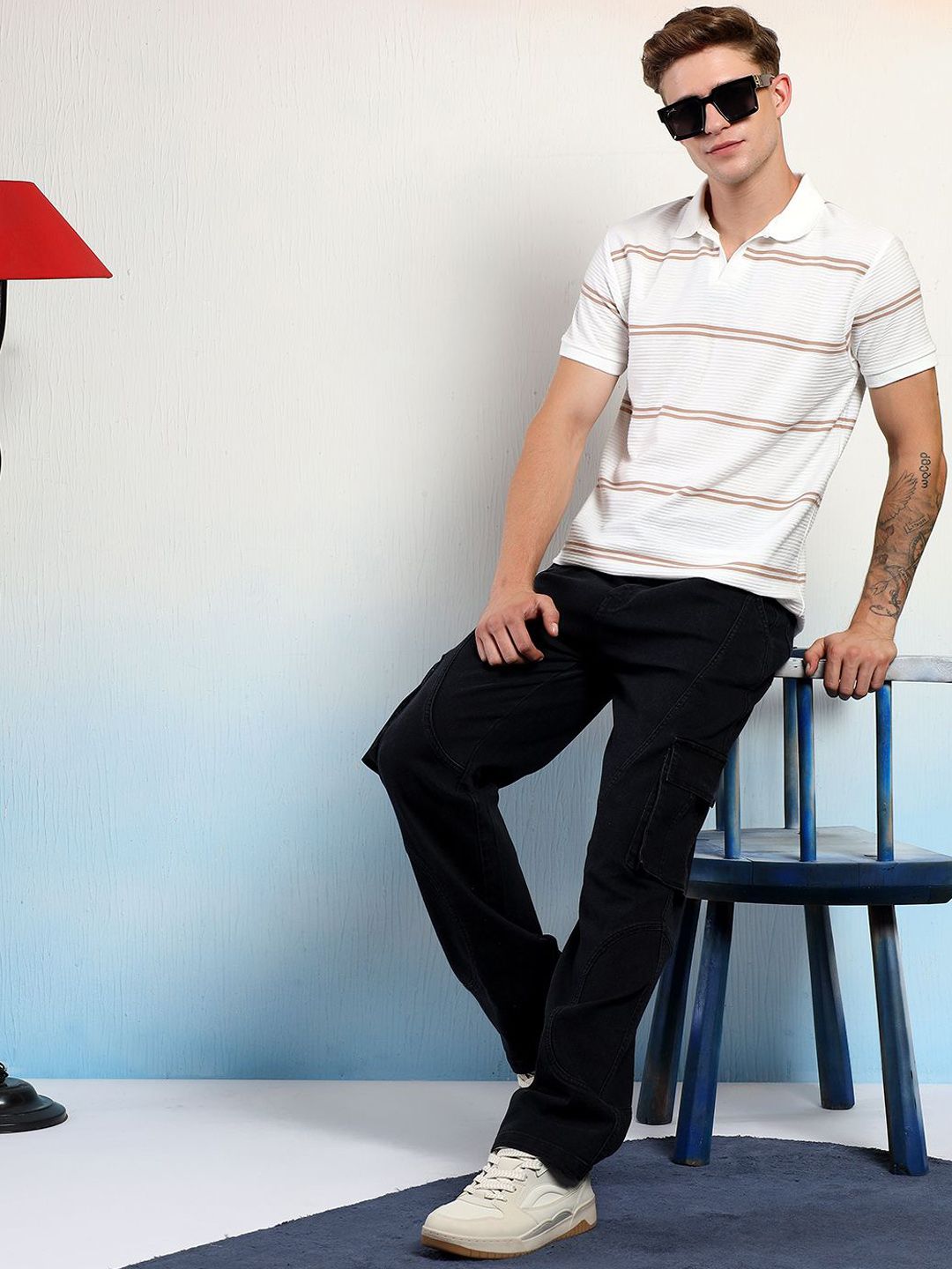 Kotty Men Low-Rise Wrinkle Free Pleated Cargos Trousers