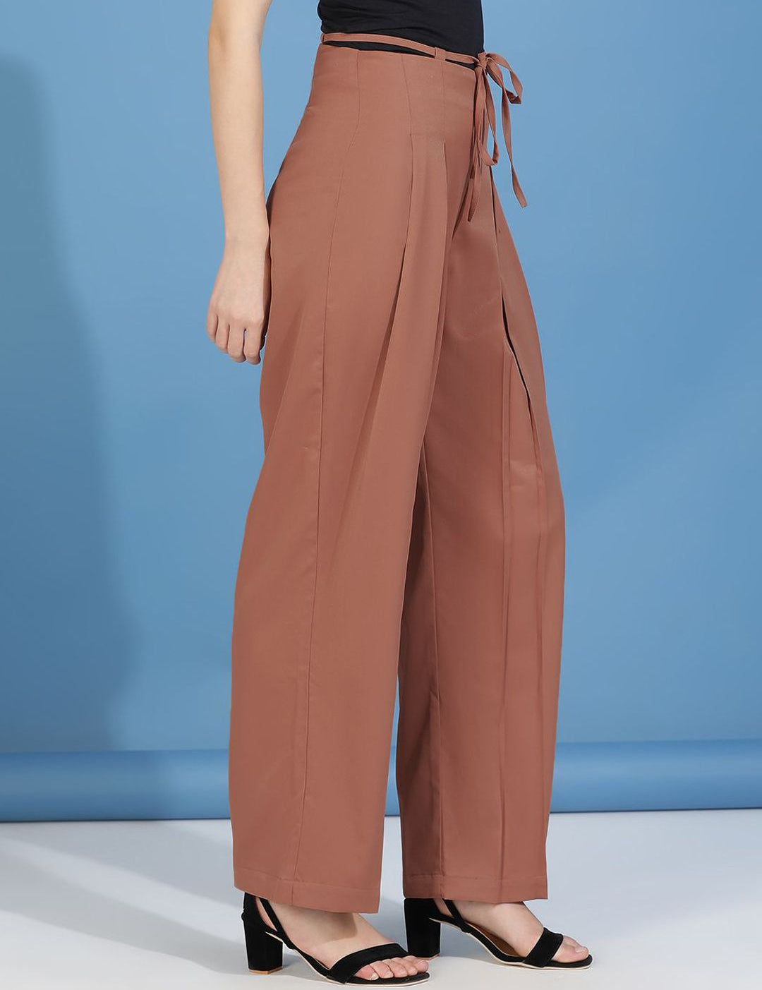 Kotty Women Classic Straight Fit High-Rise Pleated Trousers