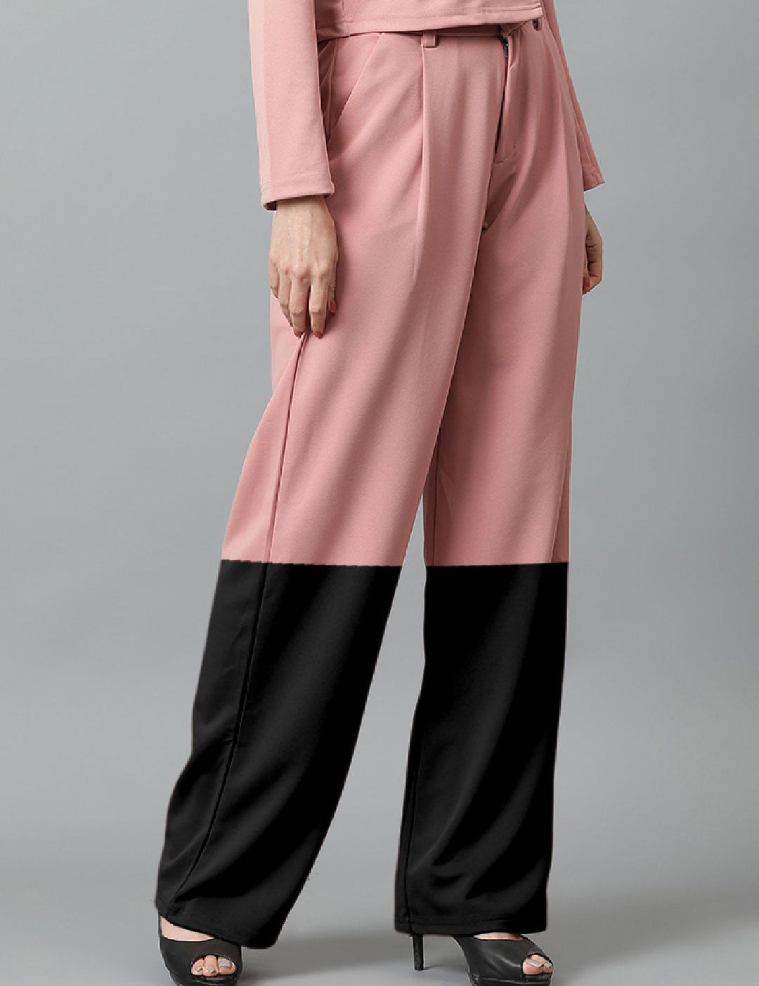 Kotty Women Colourblocked Relaxed Straight Leg Easy Wash Pleated Trousers