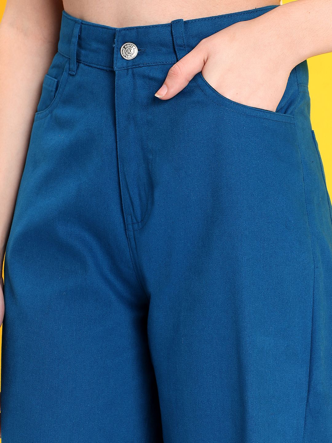 Kotty Women Jean Straight Fit High-Rise Stretchable Jeans