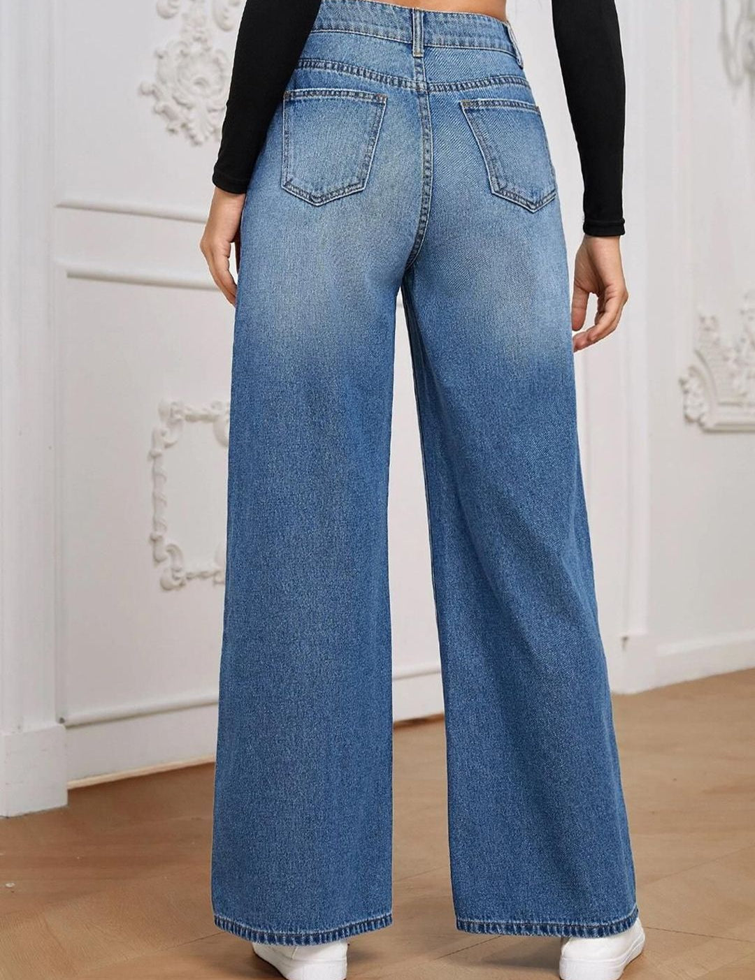 Kotty Women Straight Fit High-Rise Stretchable Jeans