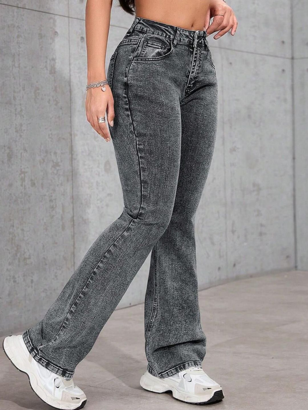 Kotty Women Jean Bootcut High-Rise Heavy Fade Stretchable Jeans