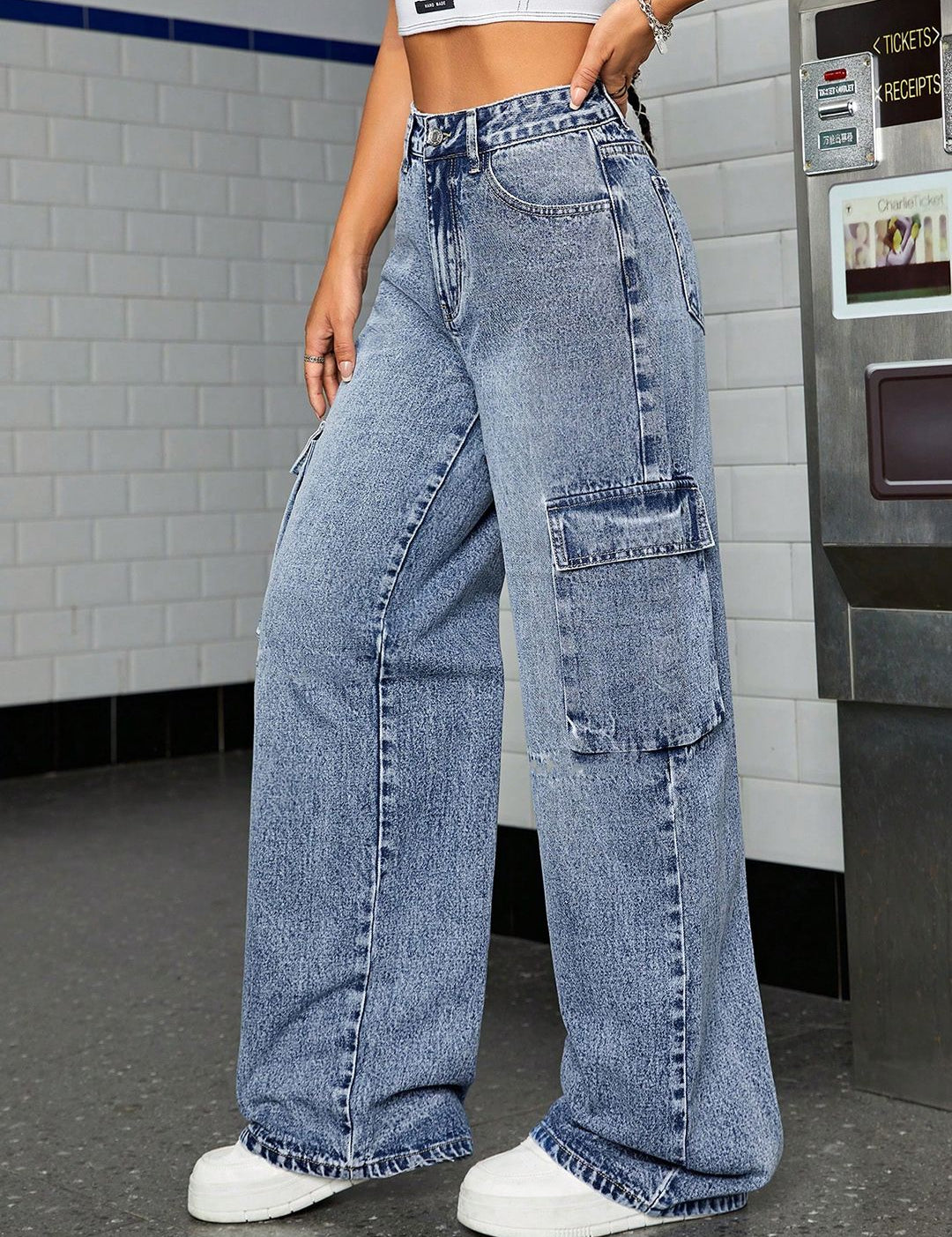 Kotty Women Straight Fit High-Rise Stretchable Jeans