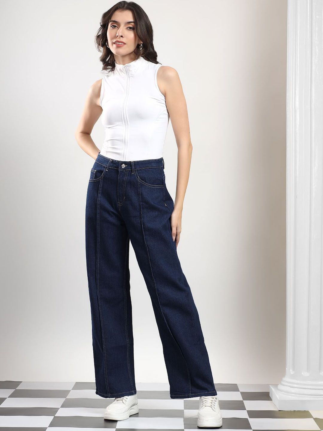 Kotty Women Straight Fit High-Rise Stretchable Jeans