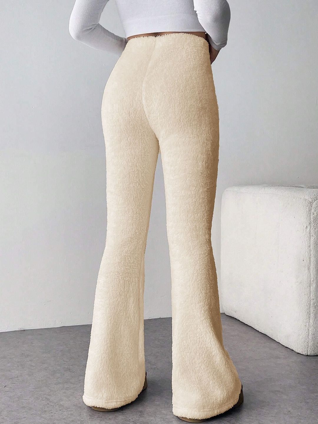 Kotty Women Solid Bootcut High-Rise Trousers