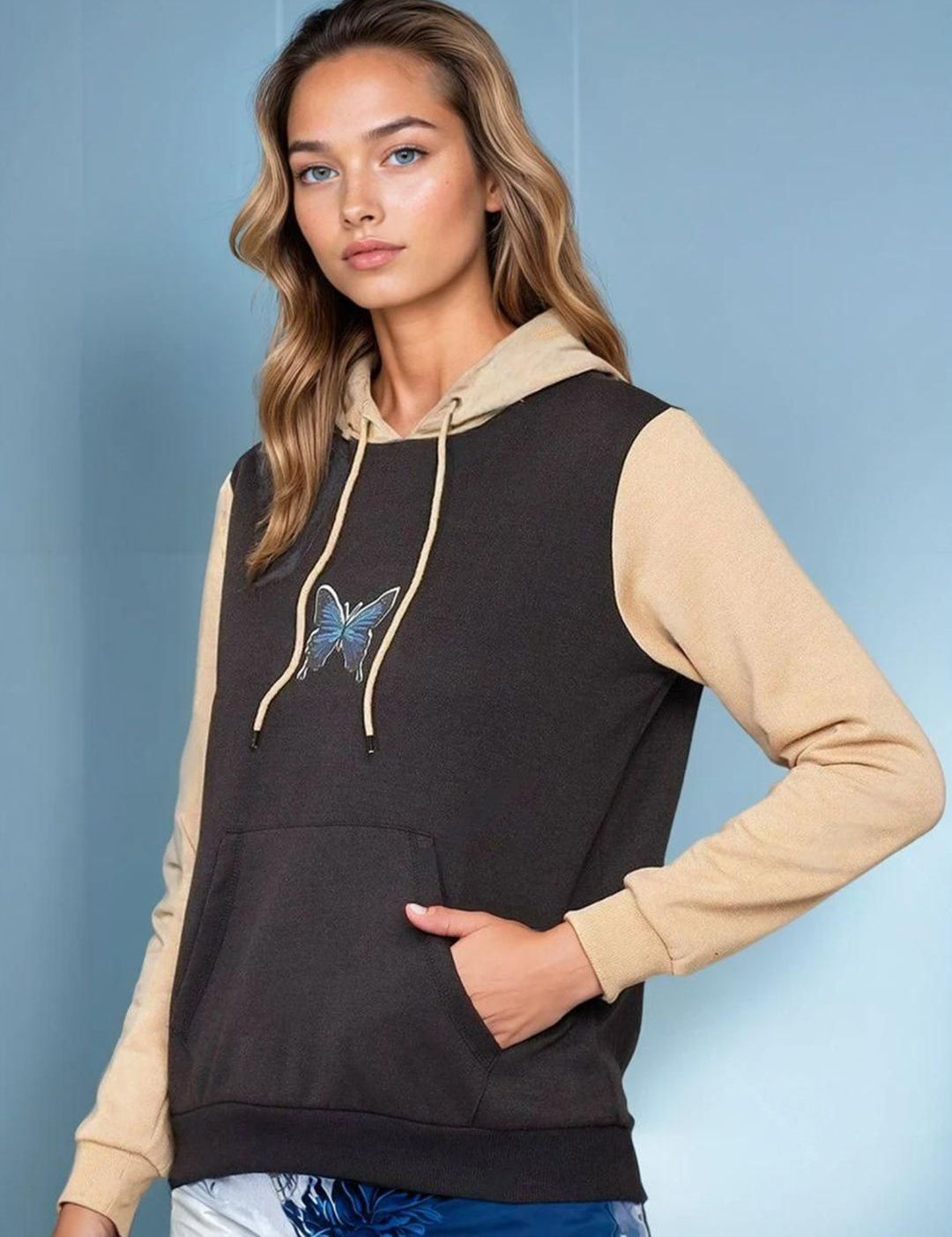 Kotty Women Butterfly Printed Hooded Pullover Sweatshirt