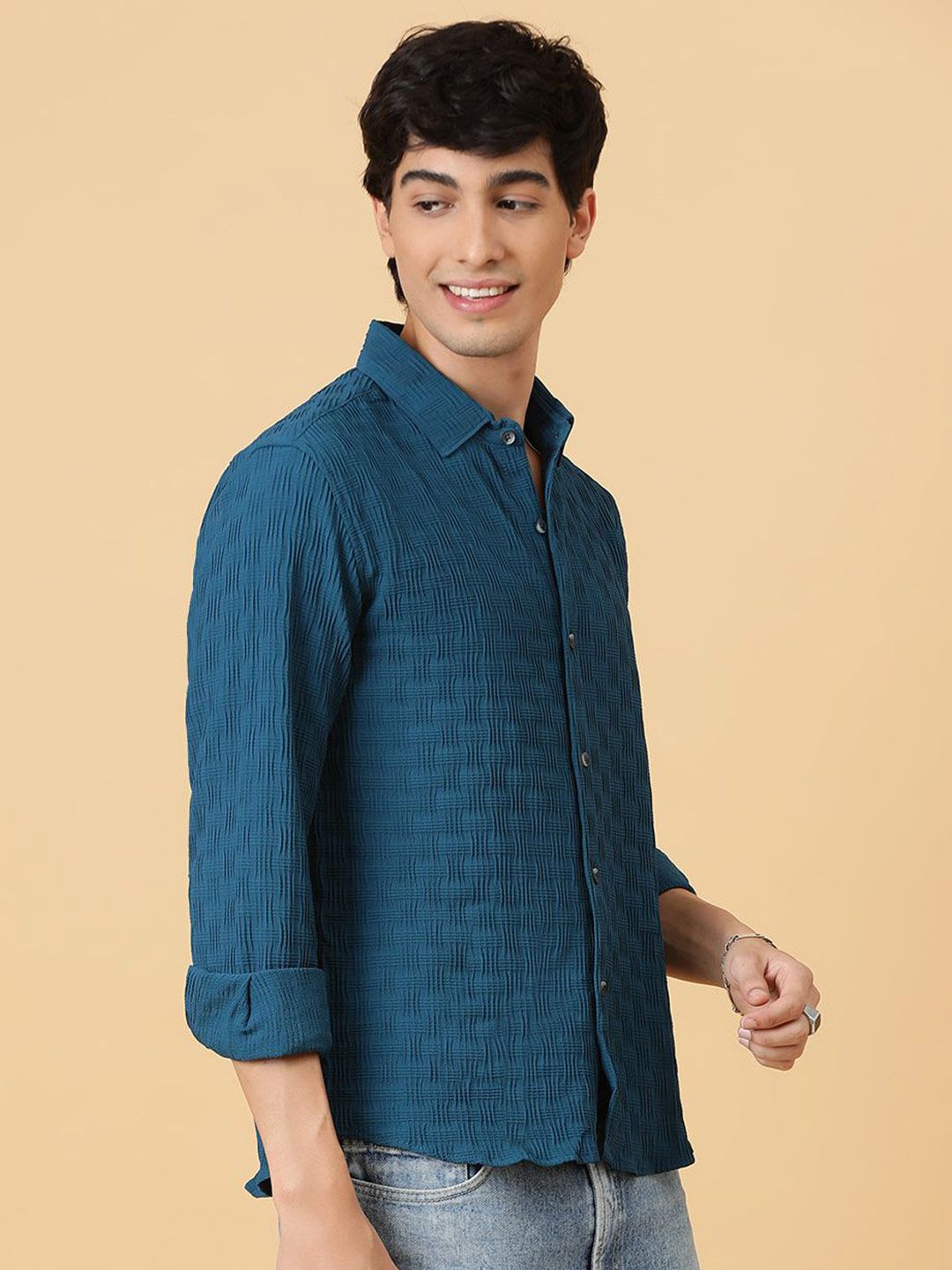 Kotty Men Relaxed Spread Collar Solid Casual Shirt