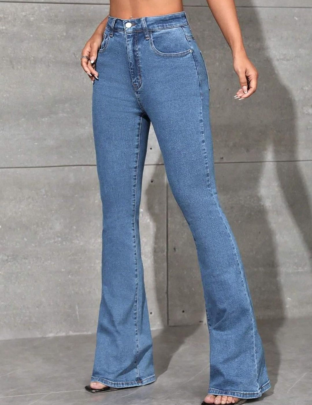 Kotty Women High-Rise Stretchable Bootcut Jeans