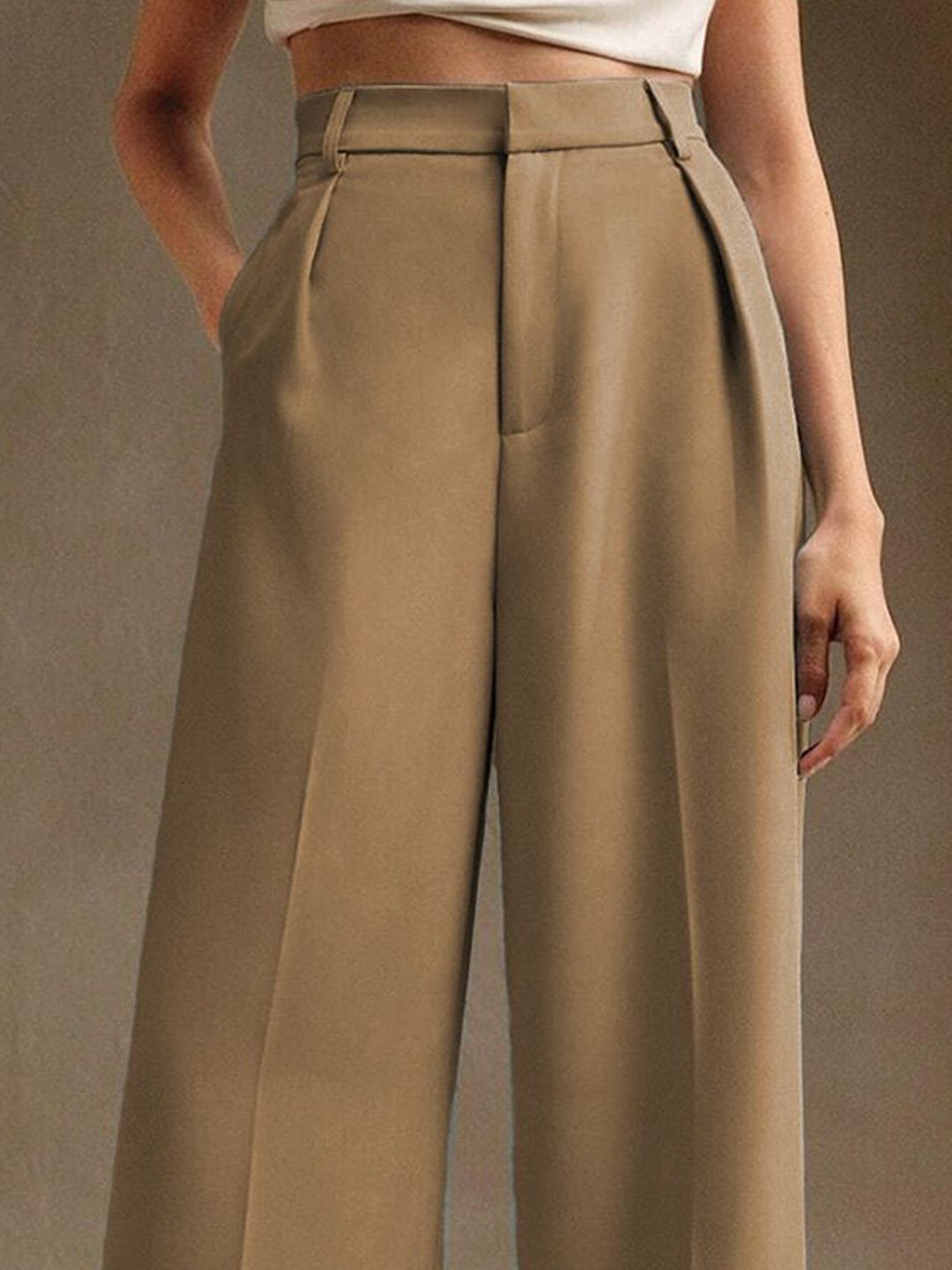 Kotty Women Relaxed Fit High-Rise Pleated Trousers