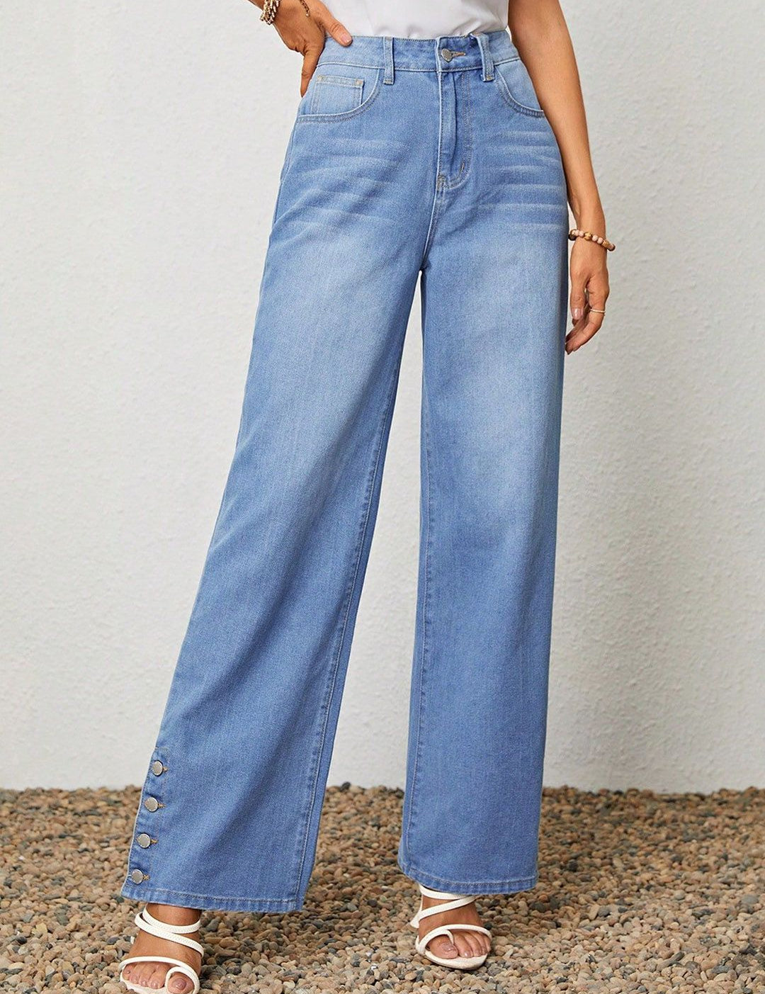 Kotty Women Straight Fit High-Rise Stretchable Jeans