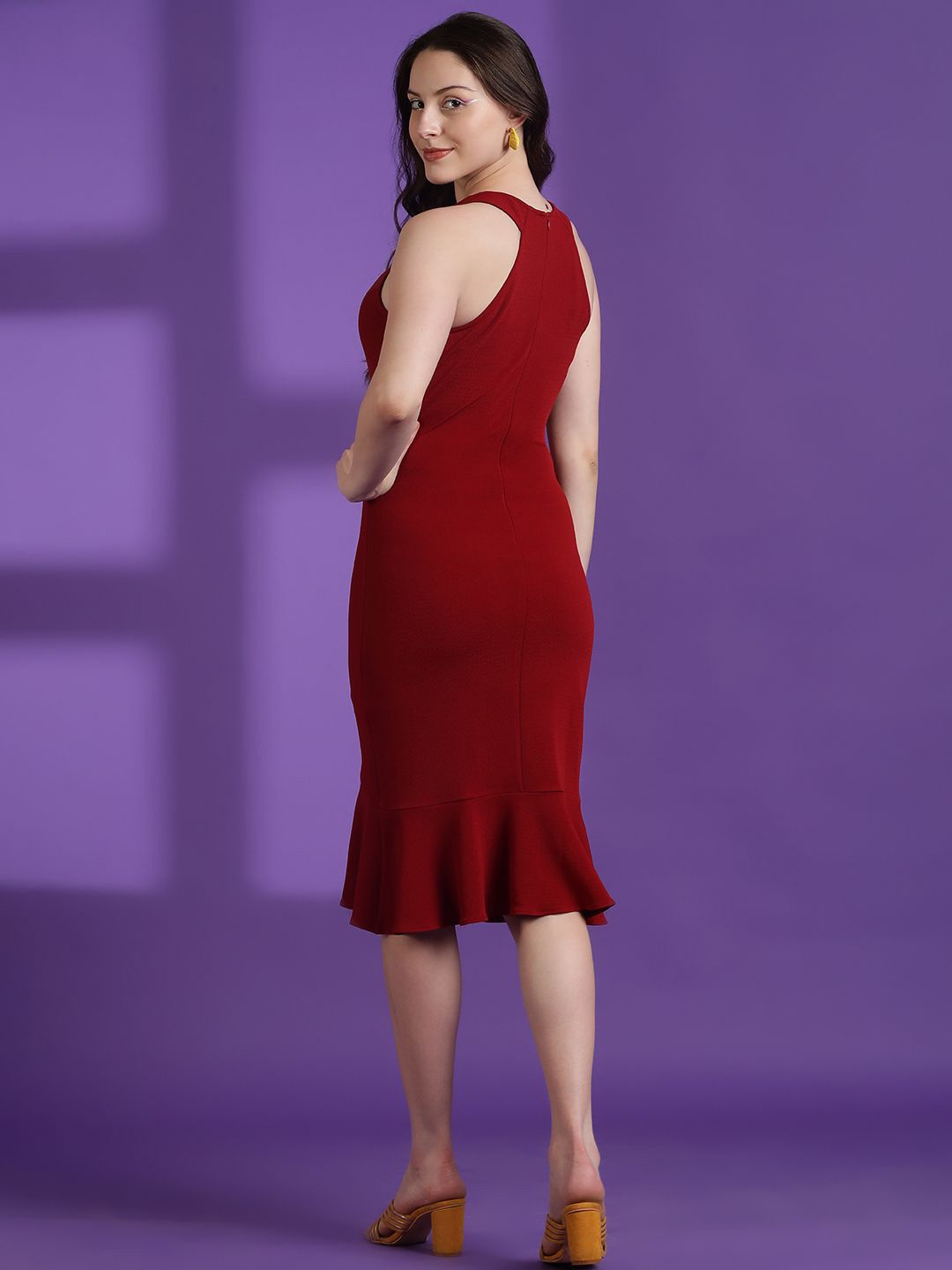 Kotty Women Solid Sheath Midi Dress