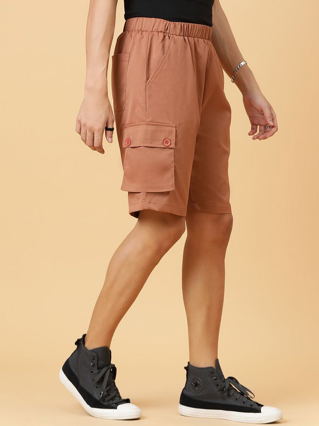 Kotty Men Low-Rise Cargo Shorts