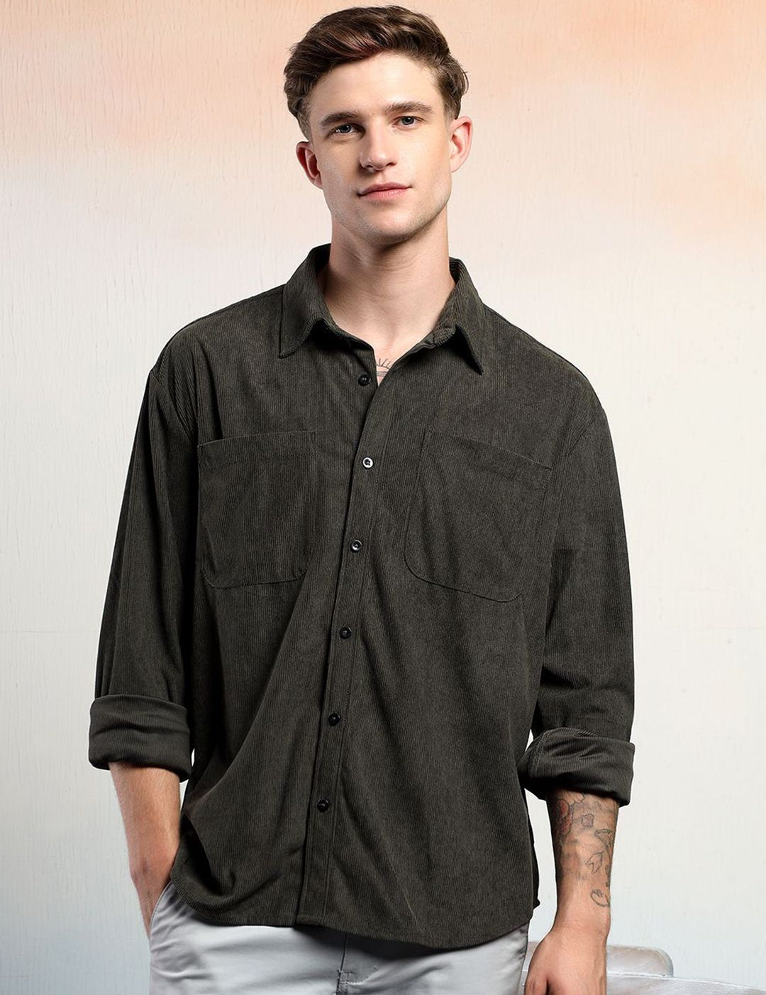 Kotty Vertical Stripes Cotton Spread Collar Short Sleeves Shirt