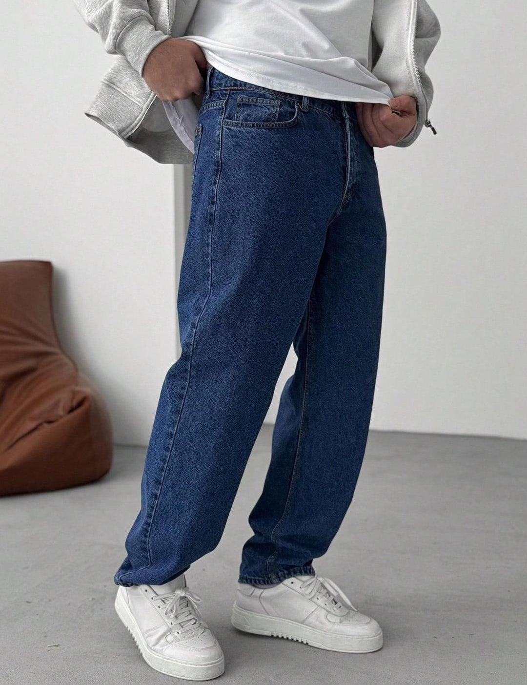 Kotty Men Straight Fit Low-Rise Stretchable Jeans